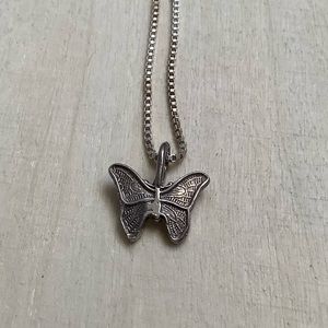 New vintage Silver veined 925 butterfly (Montréal)